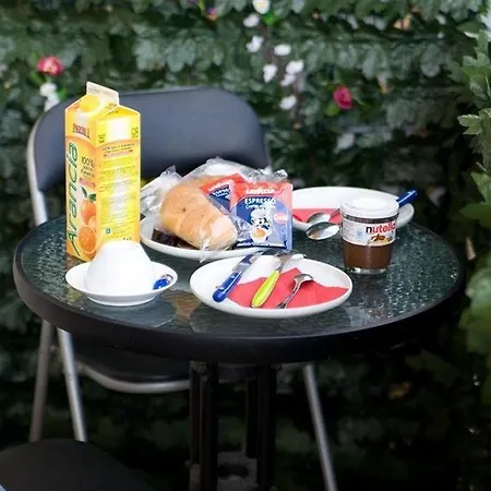 Sweet Dreams Bed and Breakfast 2*